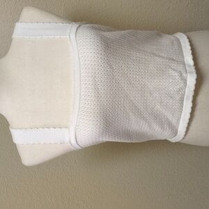 Express White Eyelet Cropped Summer Tank Top Size Medium